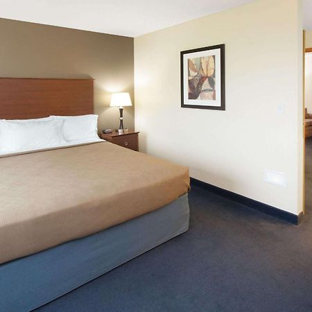 Americinn By Wyndham Webster City Экстерьер фото
